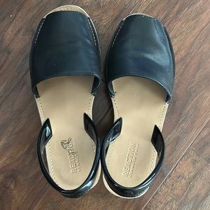 Reaction  Kenneth Cole Sandals